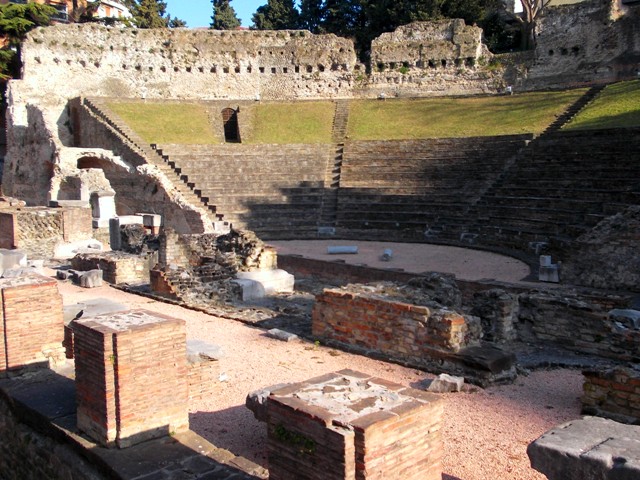 (impressive) 1st/2nd Century Roman Theatre