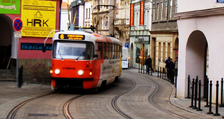 VBT-OlomoucTram-vert-1a